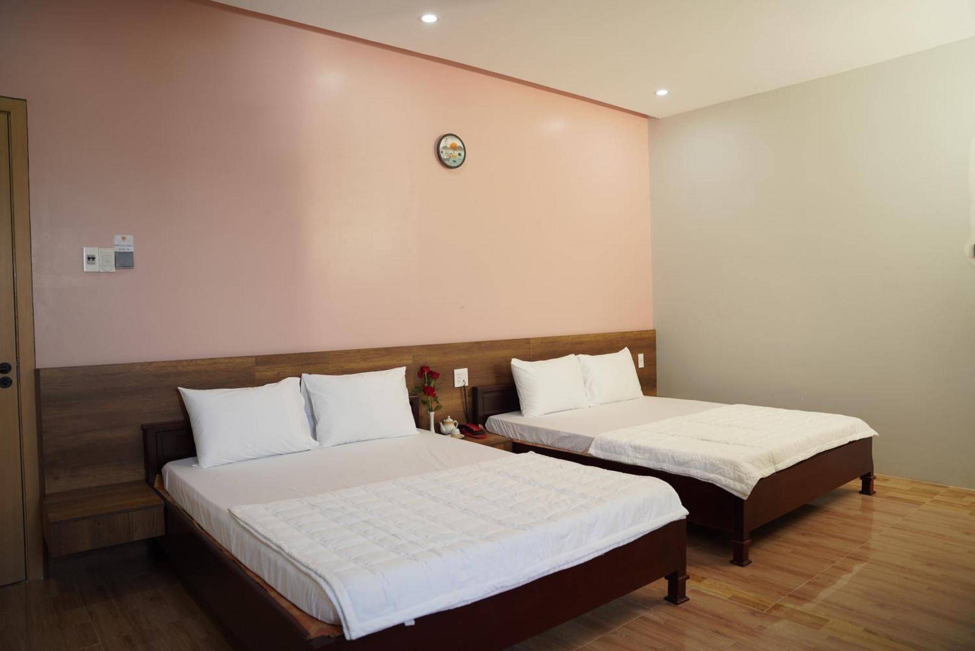 Khach San De Vuong Hotel Cao Lanh Exterior photo