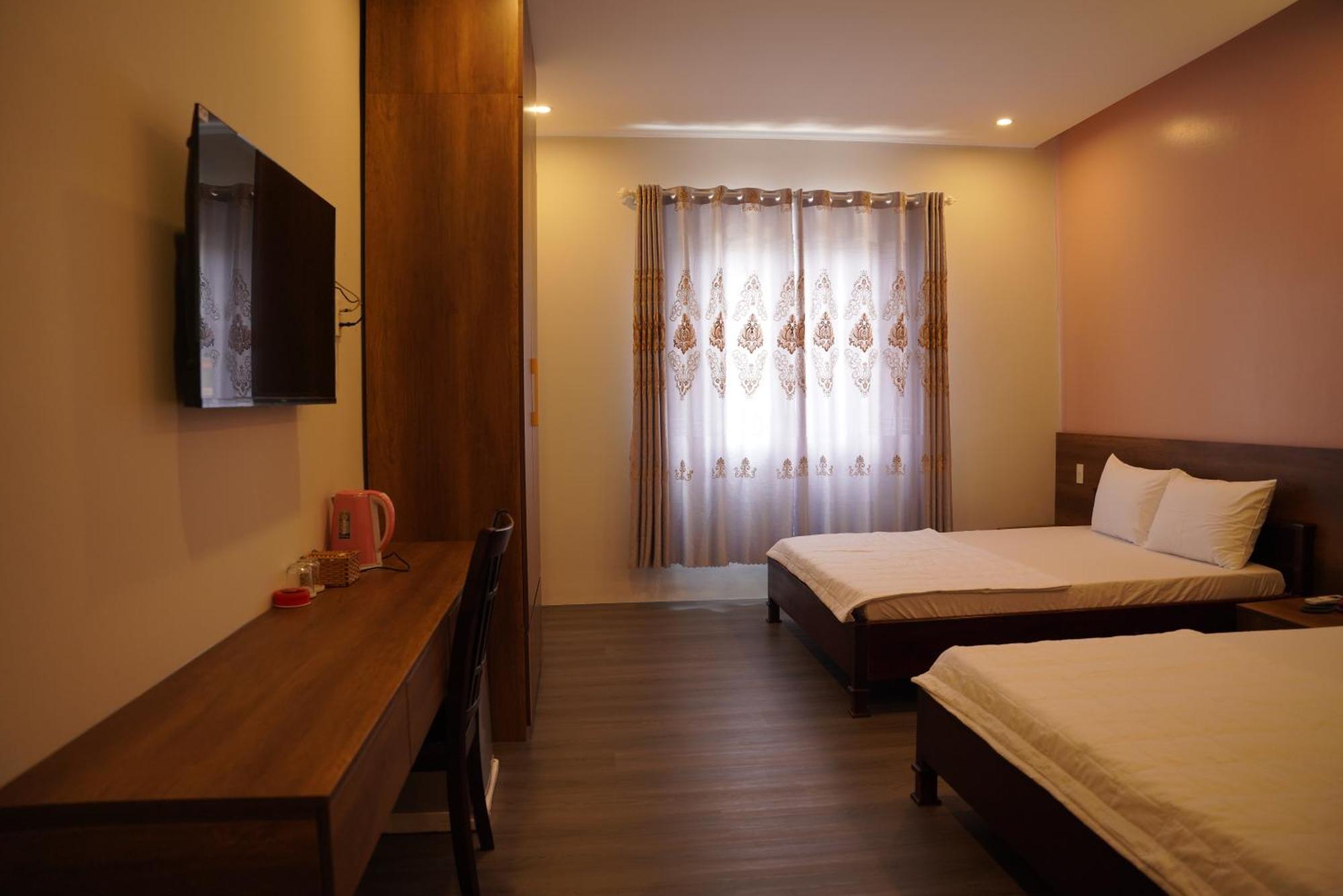 Khach San De Vuong Hotel Cao Lanh Exterior photo