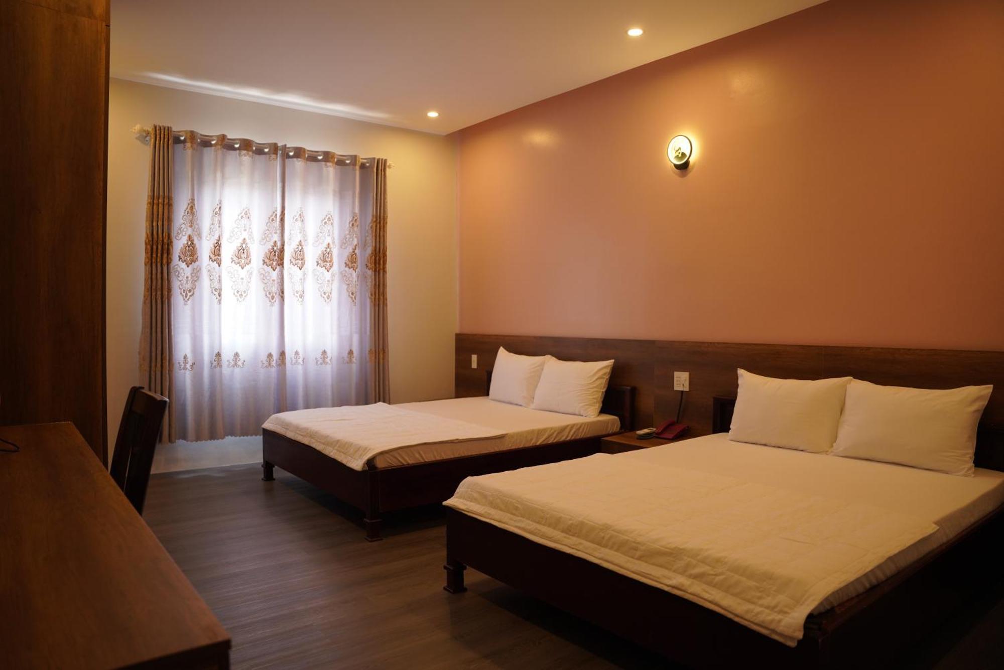 Khach San De Vuong Hotel Cao Lanh Exterior photo