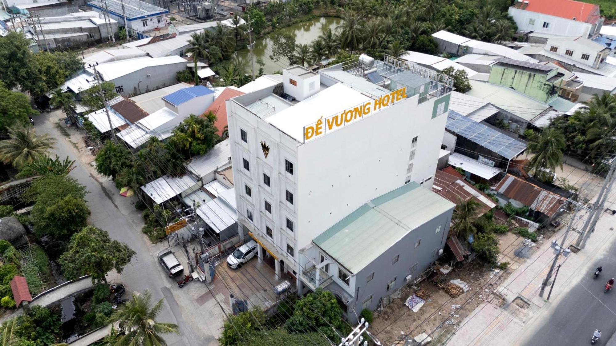 Khach San De Vuong Hotel Cao Lanh Exterior photo