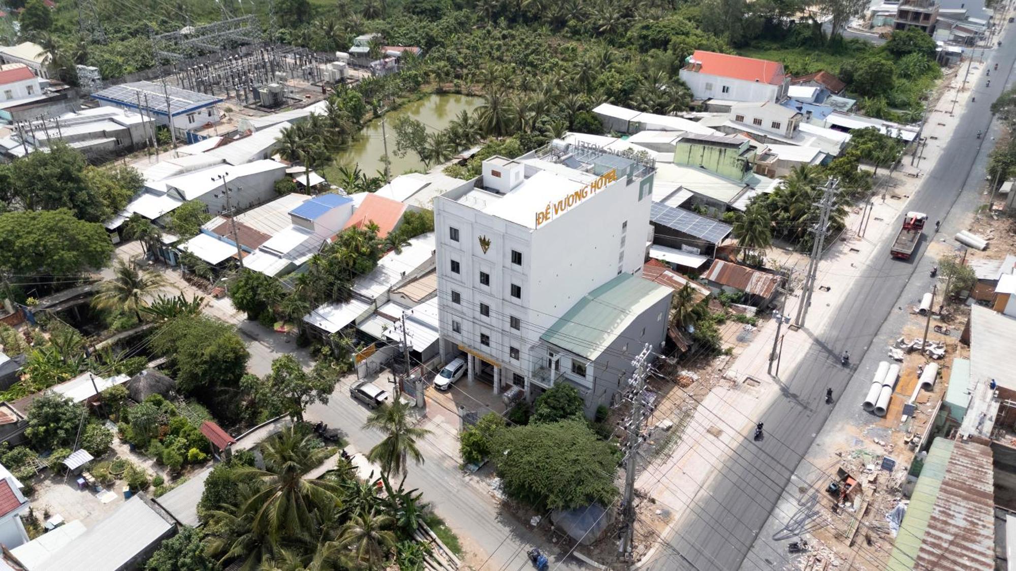 Khach San De Vuong Hotel Cao Lanh Exterior photo